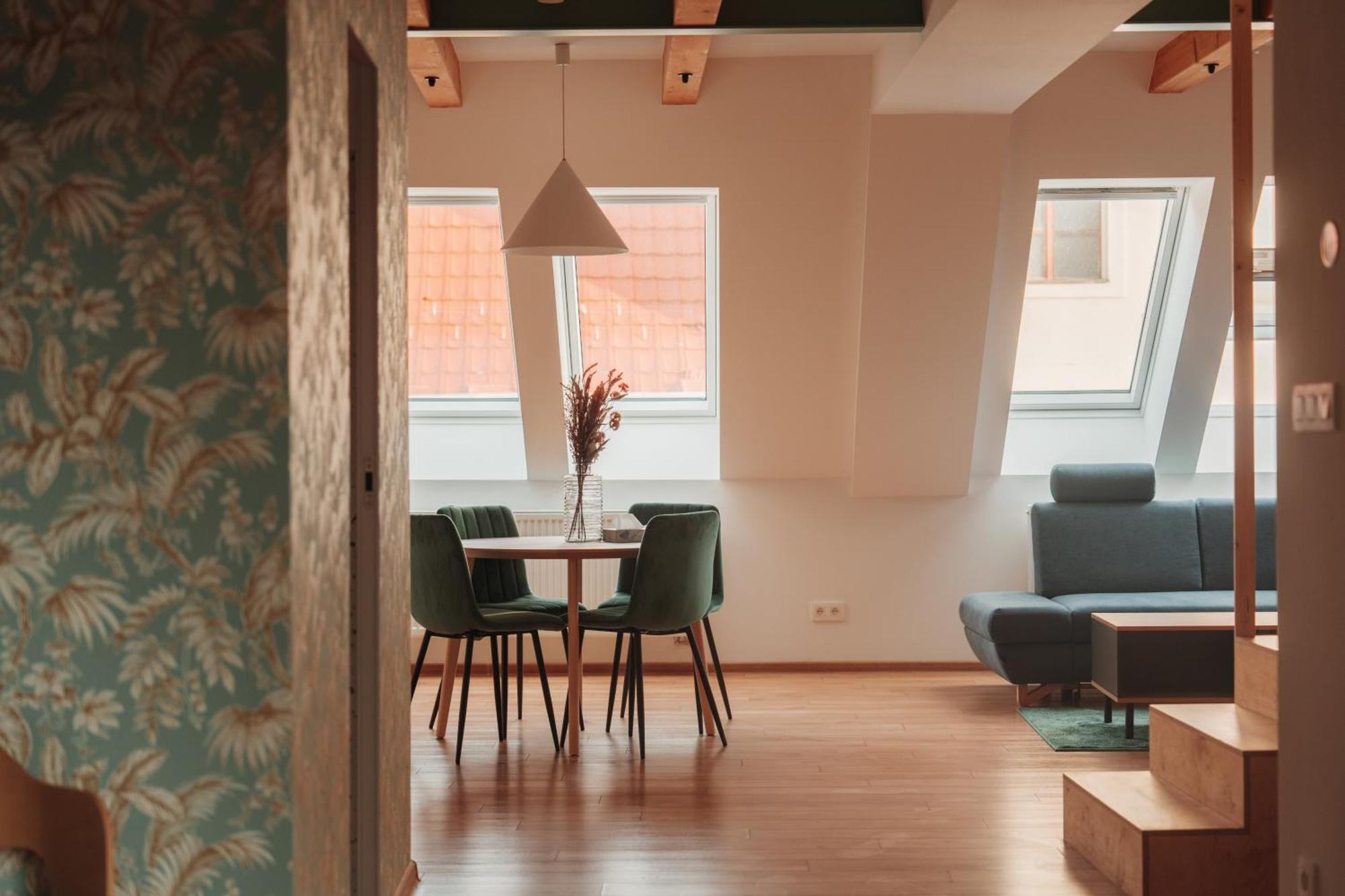 Hviezdoslavova Apartments, Trnava Centre, Parking Available Εξωτερικό φωτογραφία